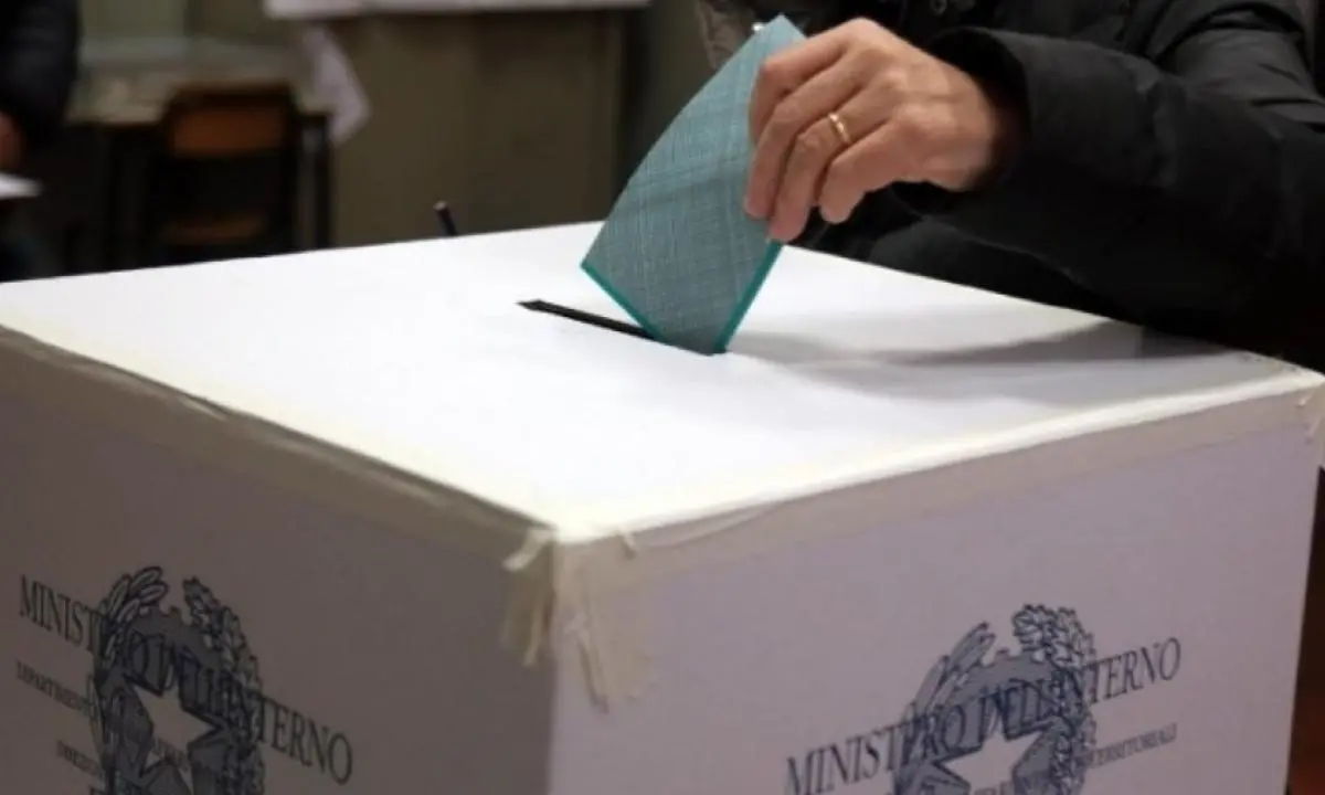 Elezioni politiche 2022: candidati in Calabria e guida al voto. I risultati in diretta su LaC