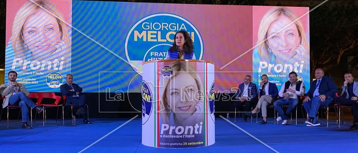 Elezioni, Fratelli d’Italia chiude la campagna elettorale a Locri: «Riporteremo i giovani in Calabria»