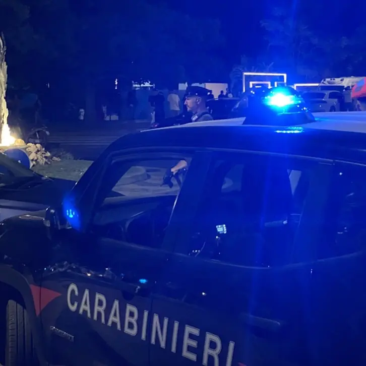 Corigliano Rossano, la casa di un noto pregiudicato distrutta da un incendio: rinvenute 3 taniche di benzina