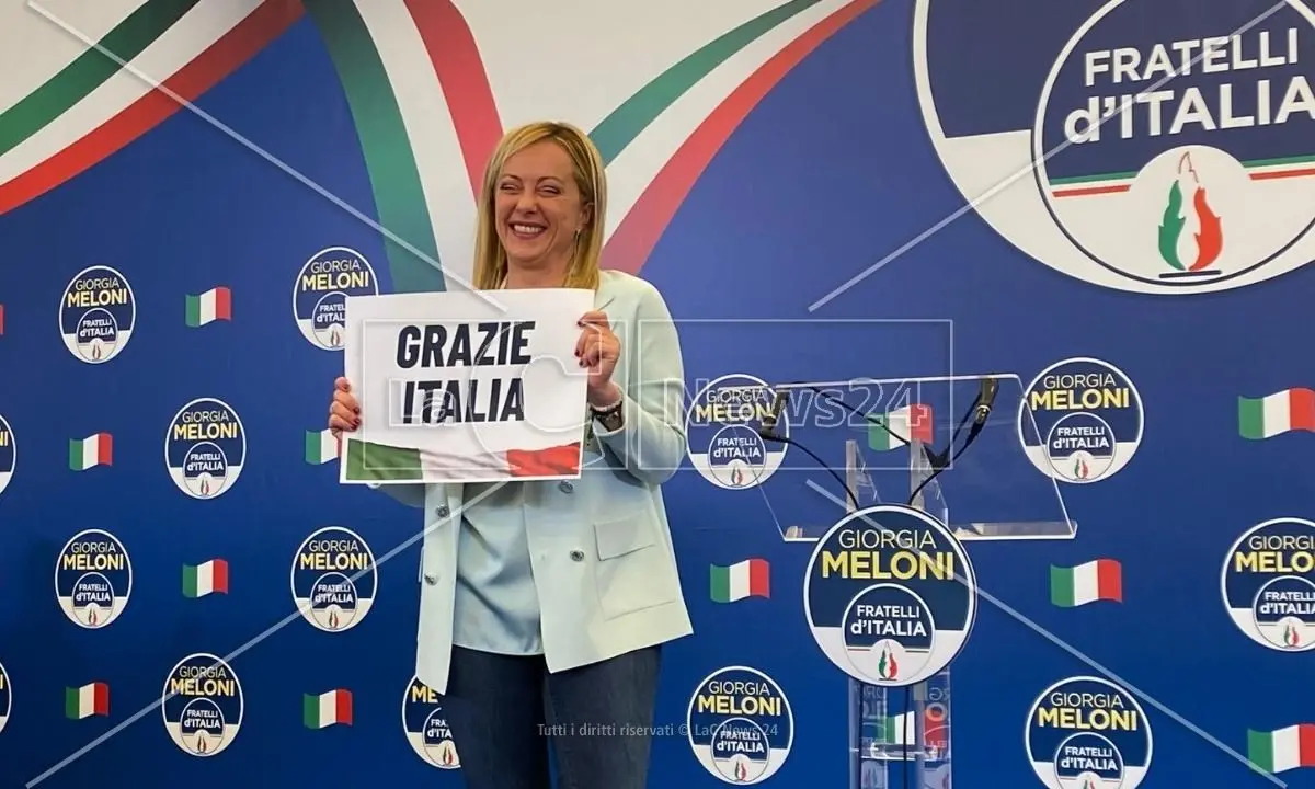Dall’ultimo comizio al trionfo: la vittoria di FdI raccontata da Piazza Parlamento