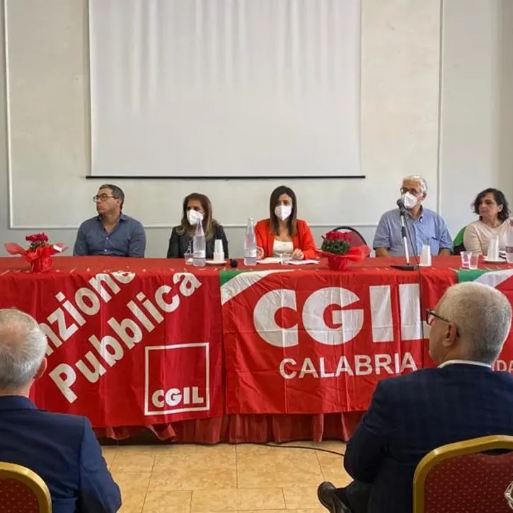 Salute, lavoro e welfare: quadri e delegati della Cgil incontrano la segretaria nazionale Sorrentino
