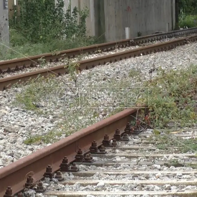 Tragedia nel Cosentino, treno travolge e uccide un ragazzo tra Mongrassano e Torano