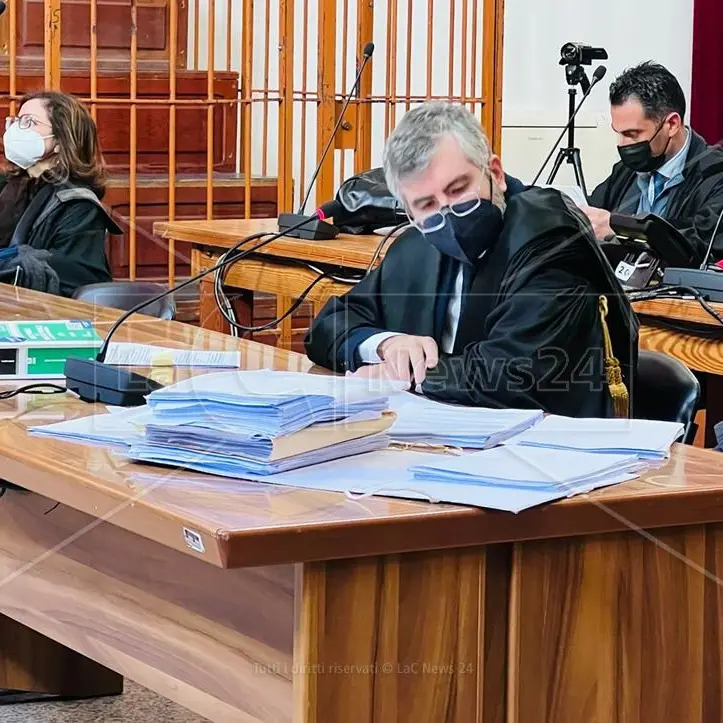L’informativa Dia su tre pentiti che parlano dei rapporti tra mafia e clan calabresi: il pg cita Craxi e Berlusconi