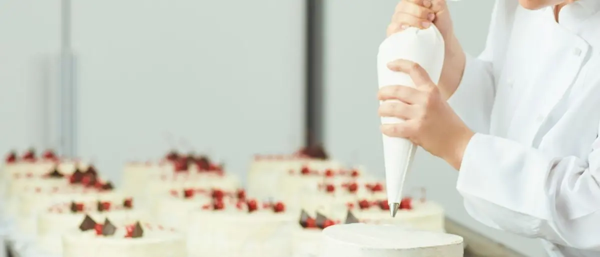 Anche i pasticceri affossati dai rincari: «Senza misure straordinarie chiuderanno tante attività»