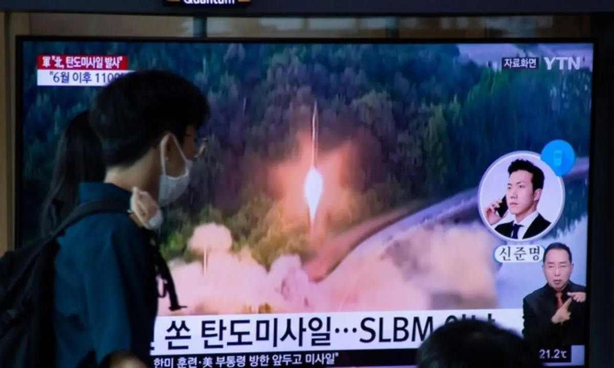 Missile lanciato dalla Corea del Nord sorvola il Giappone, Tokyo in allerta: «Comportamento violento»
