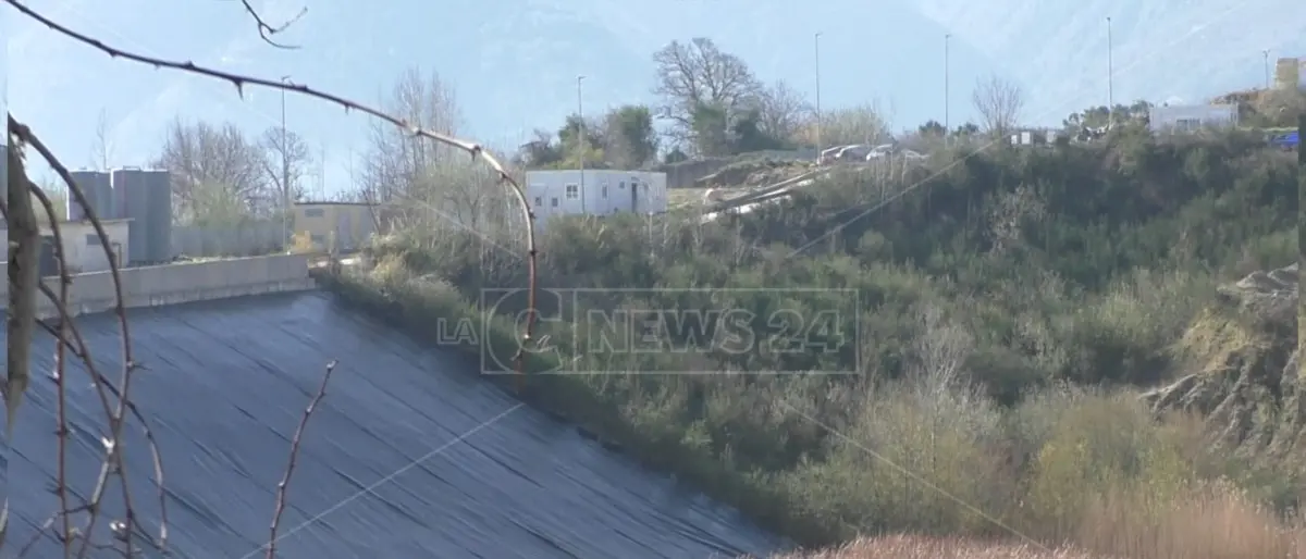 Discarica di Melicuccà, il Tar ferma il conferimento dei rifiuti: accolto il ricorso cautelare