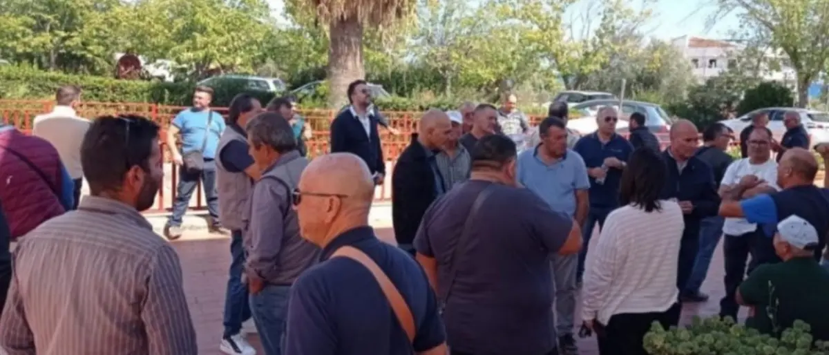 Pagamenti in ritardo, a Trebisacce i lavoratori del Consorzio di bonifica incrociano le braccia