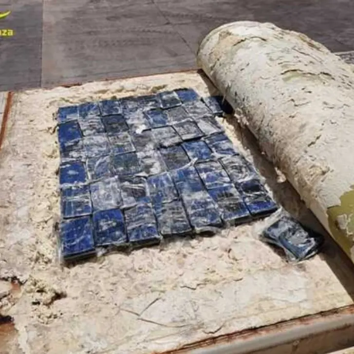 Oltre un quintale di cocaina tra frutta proveniente dall’Ecuador sequestrato al porto di Catania