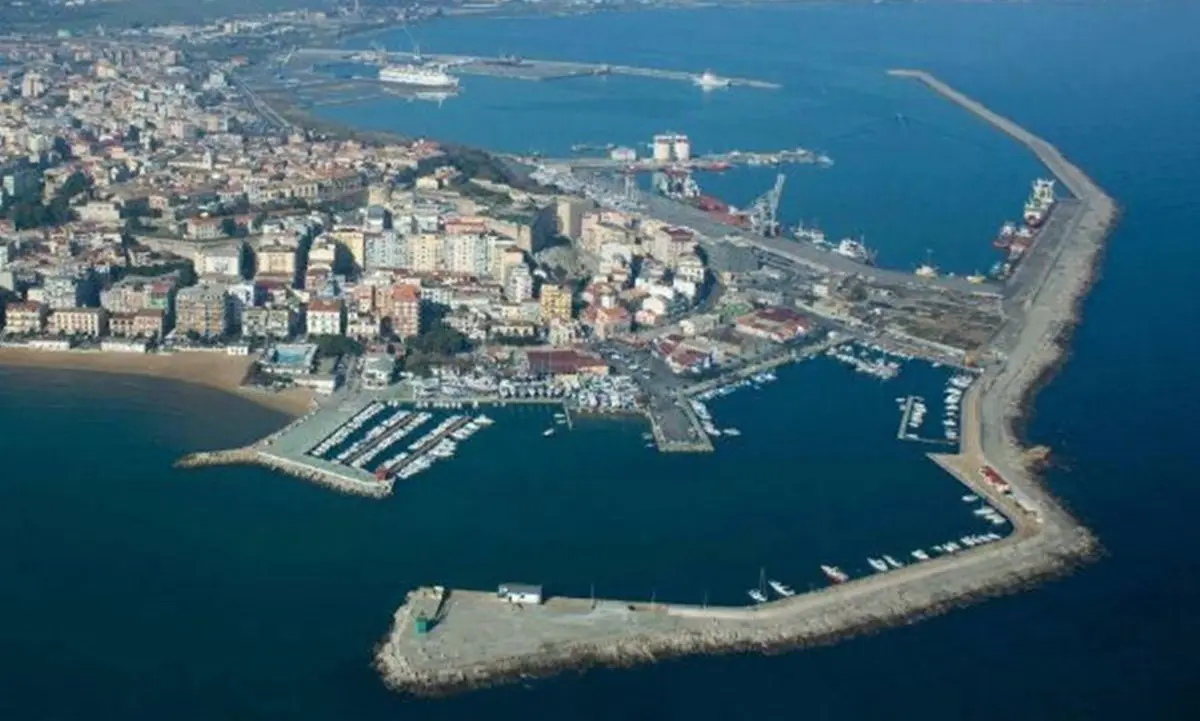 Porto di Crotone, pronti a partire lavori per nove milioni di euro