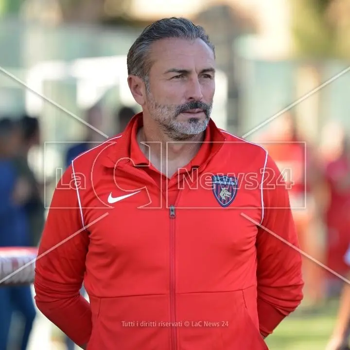 In Serie B esame Genoa per il Cosenza, Dionigi: «Voglio la massima attenzione»