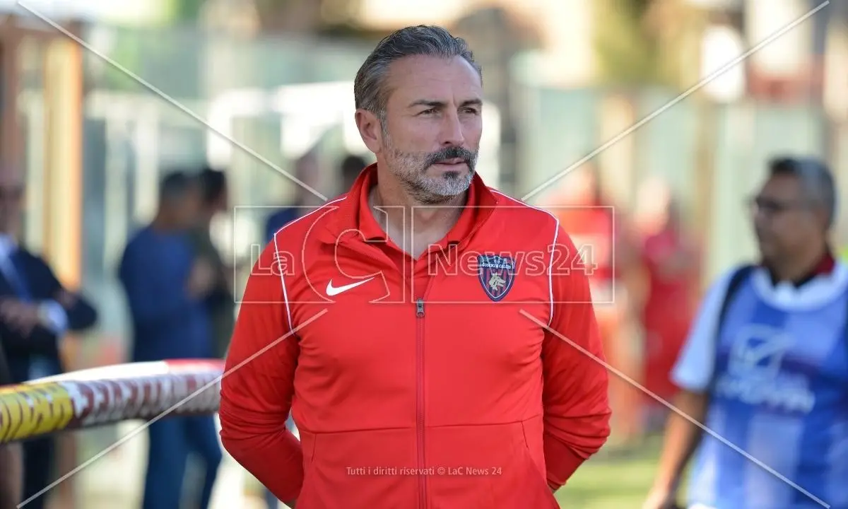 In Serie B esame Genoa per il Cosenza, Dionigi: «Voglio la massima attenzione»