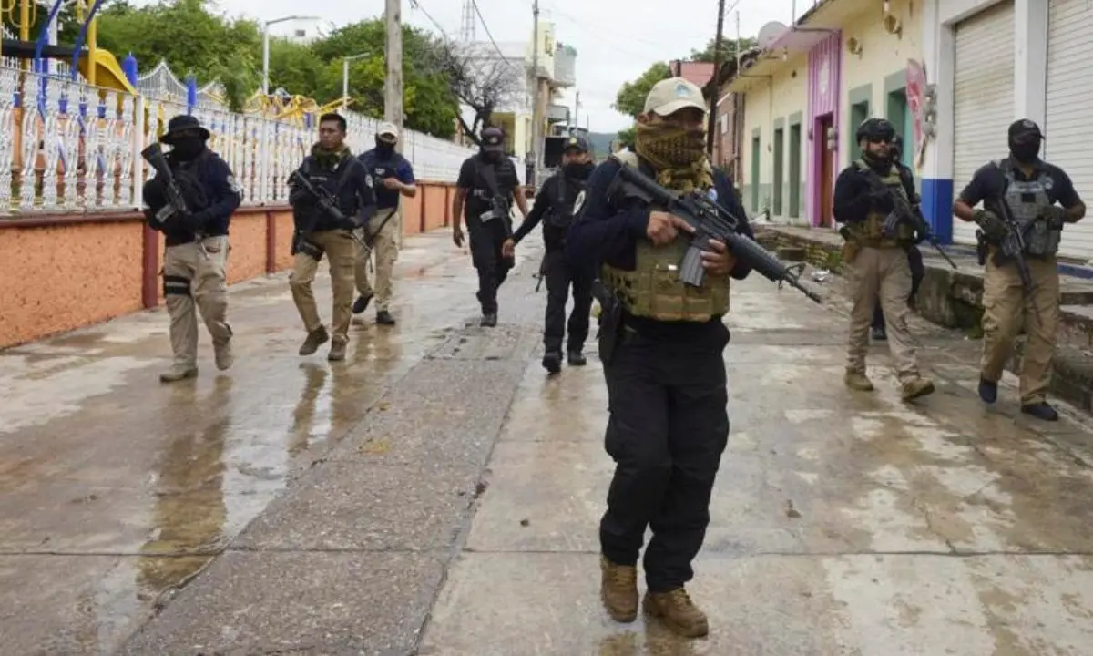 Strage in Messico, attacco armato all’interno di un bar: almeno 12 morti e 3 feriti