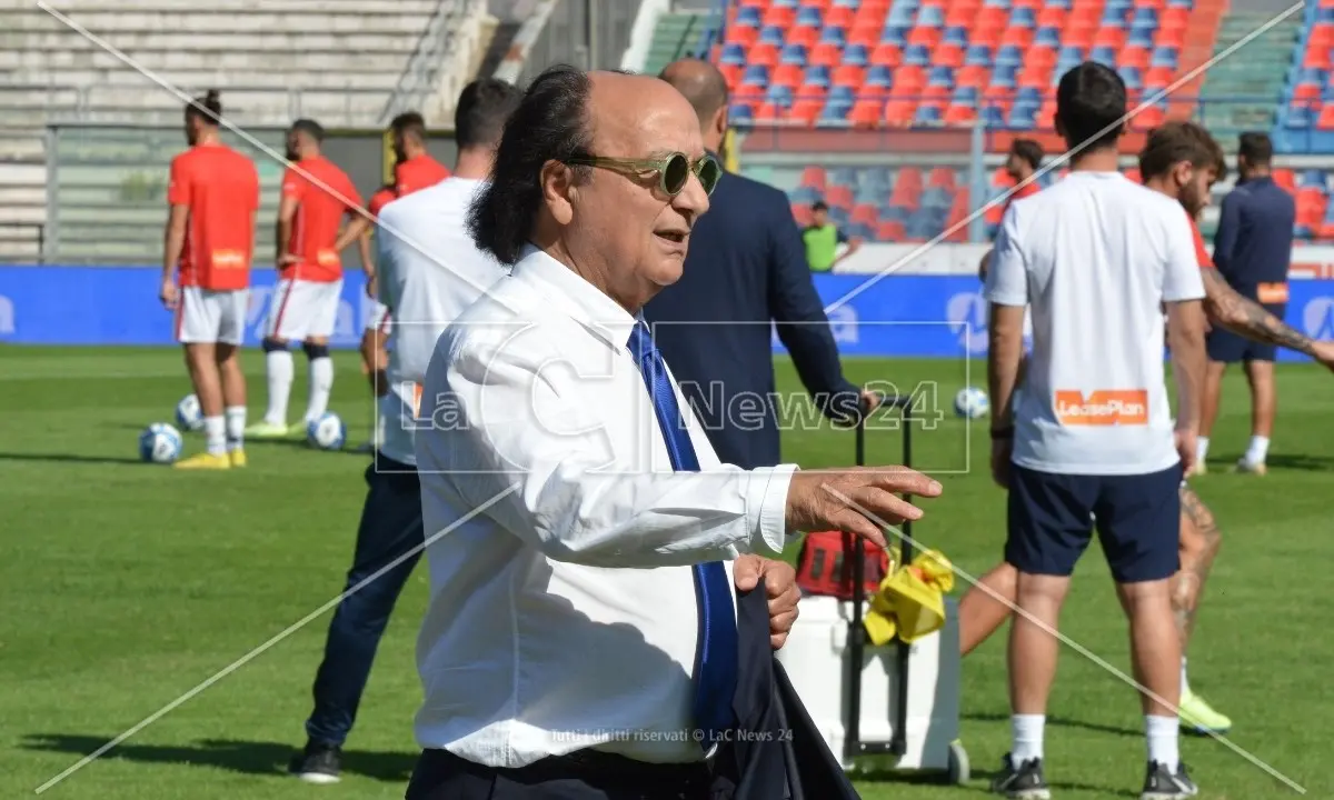 Cosenza calcio, il presidente Guarascio sbotta: «Con la Spal cambiare registro»