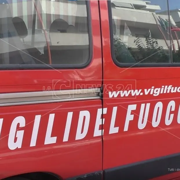 Orrore nel Vibonese, cadavere carbonizzato rinvenuto in un garage