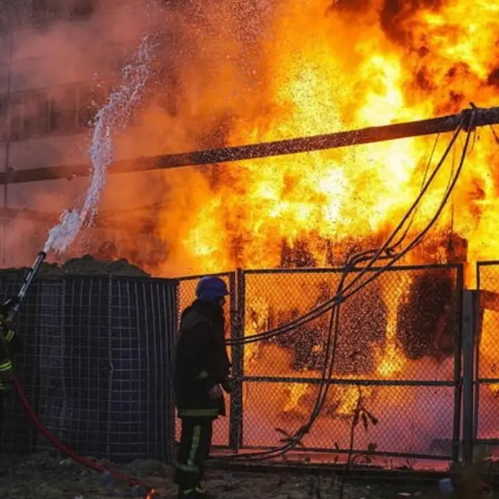 Ucraina, l’esercito di Kiev lancia l’offensiva nella regione di Kherson: «La popolazione lasci l’area»