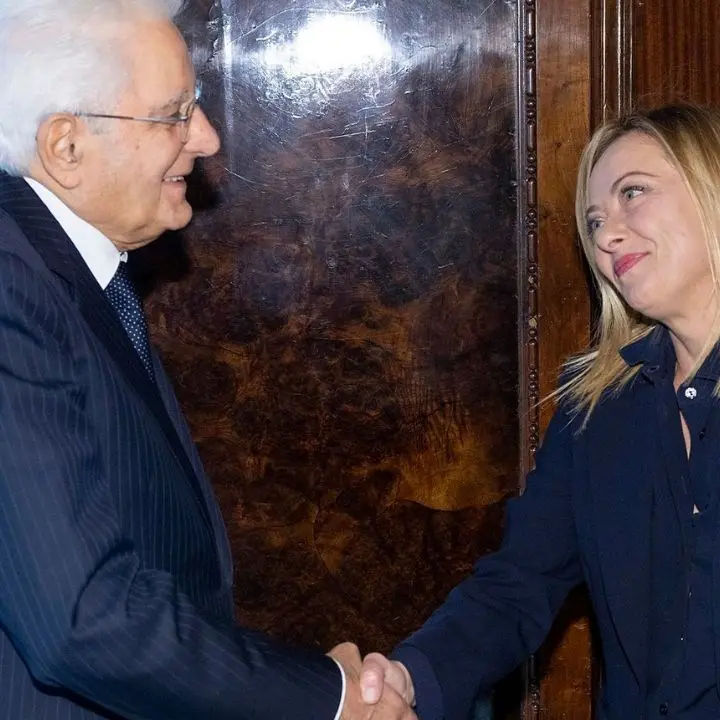 Governo, Giorgia Meloni convocata alle 16.30 da Mattarella per ricevere l’incarico