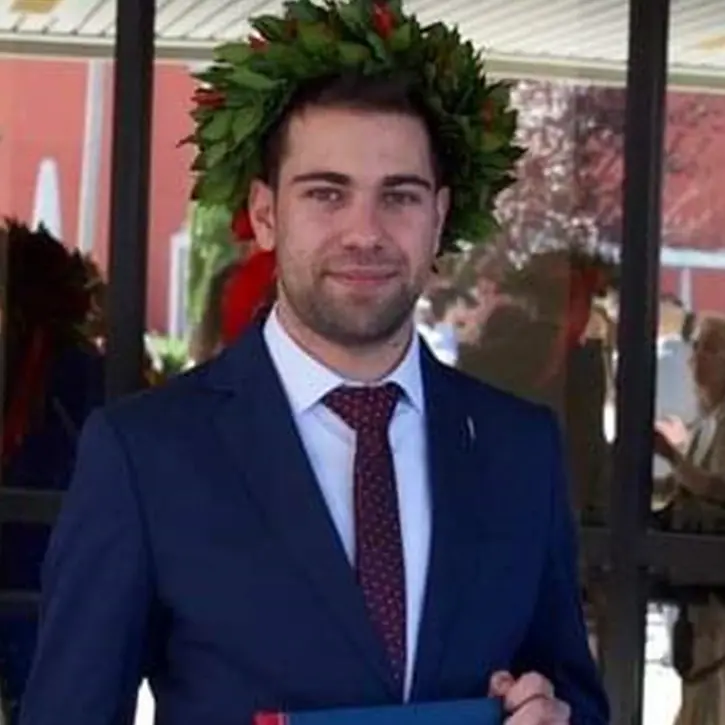 Si laurea in Ingegneria a Reggio Calabria 10 anni dopo il trapianto di cuore: «Grazie ai medici che mi salvarono»