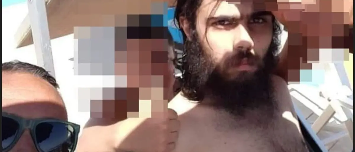 Catanzaro, gravi le condizioni di genitori e due figli sopravvissuti all’incendio che ha ucciso gli altri tre giovani fratelli