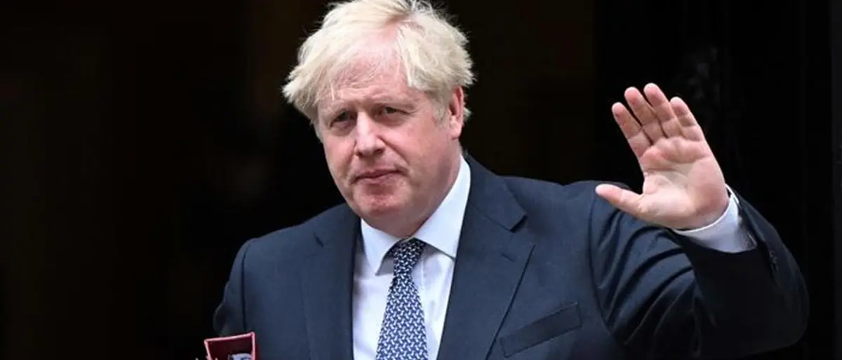 Boris Johnson si ritira, l’ex cancelliere Rishi Sunak in corsa per diventare il nuovo premier