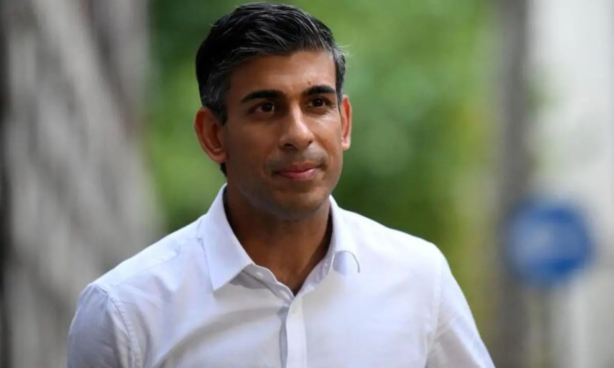 Rishi Sunak è il nuovo premier britannico: la prima volta per un politico di origini indiane