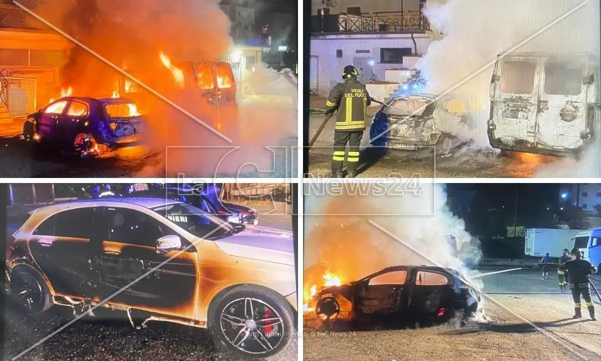 Incendio a Corigliano Rossano, in fiamme tre auto e un furgone: via alle indagini