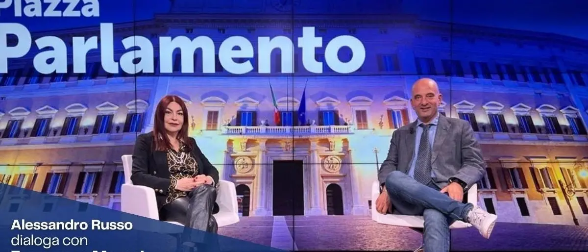 «La Calabria è come l’occhio del ciclone. Tutto intorno gira e lei rimane ferma»: Francesca Moraci a LaC Tv
