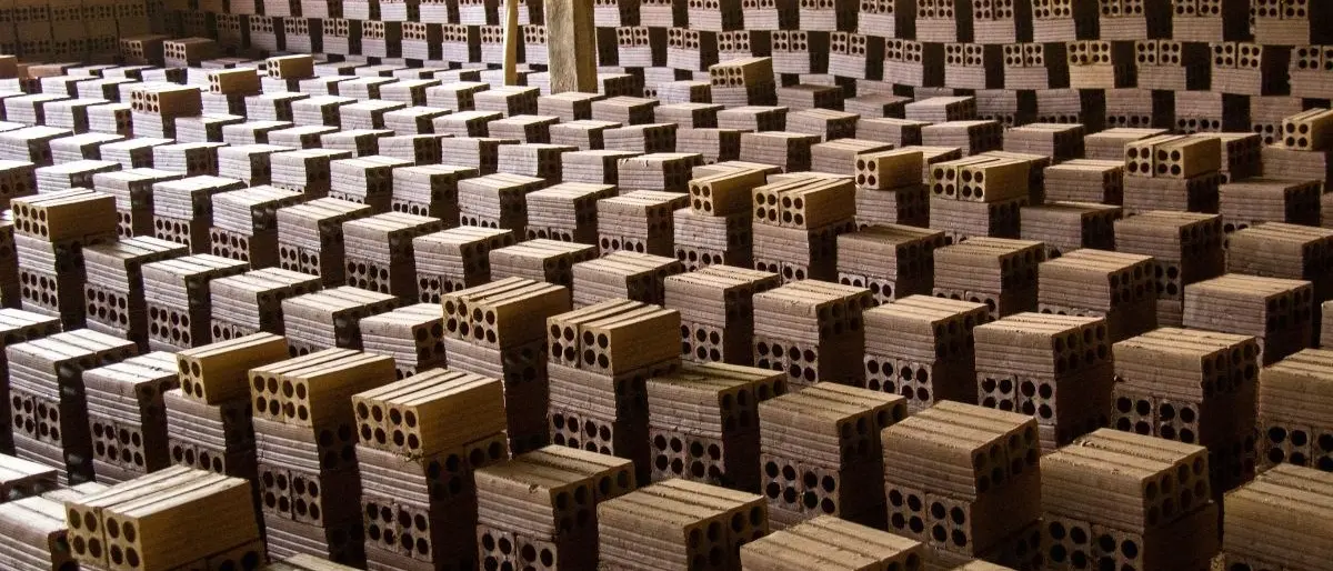 Energia green e fonti rinnovabili, così alcune aziende provano a combattere il caro bollette