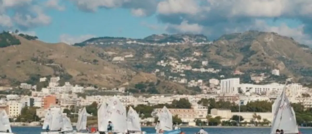 Reggio Calabria, Mediterranean Cup torna nelle acque dello Stretto: dal 30 ottobre la gara tra giovani velisti