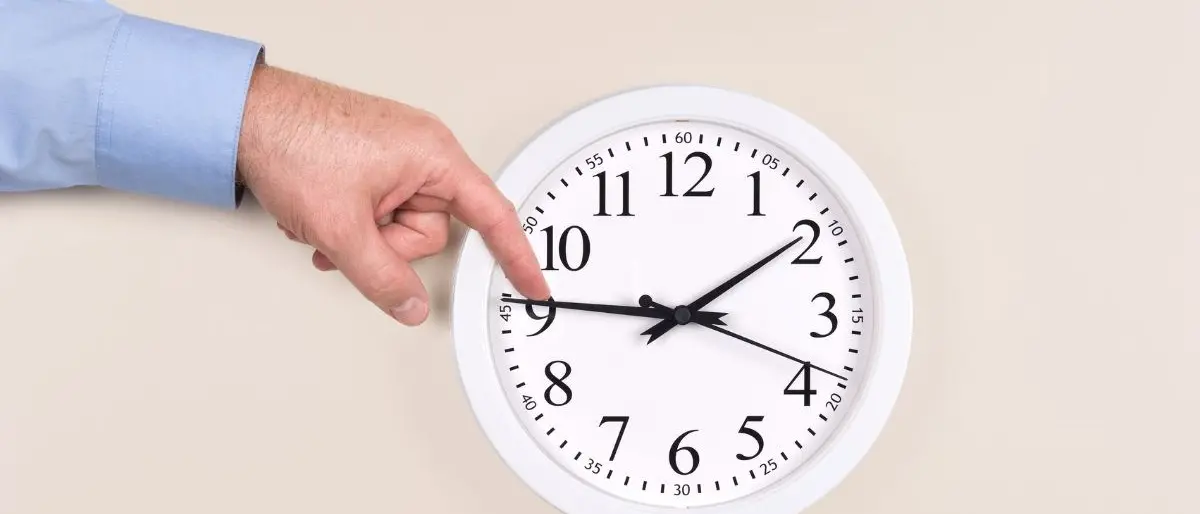 Ora solare in Italia: nella notte tra il 29 e il 30 ottobre le lancette indietro di 60 minuti