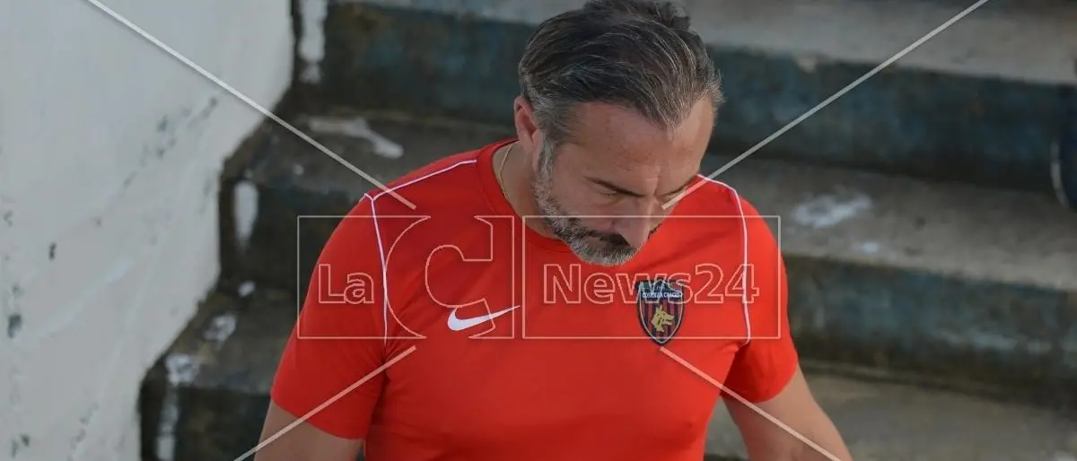 Cosenza, esonerato Davide Dionigi: ecco l’annuncio del club di Guarascio