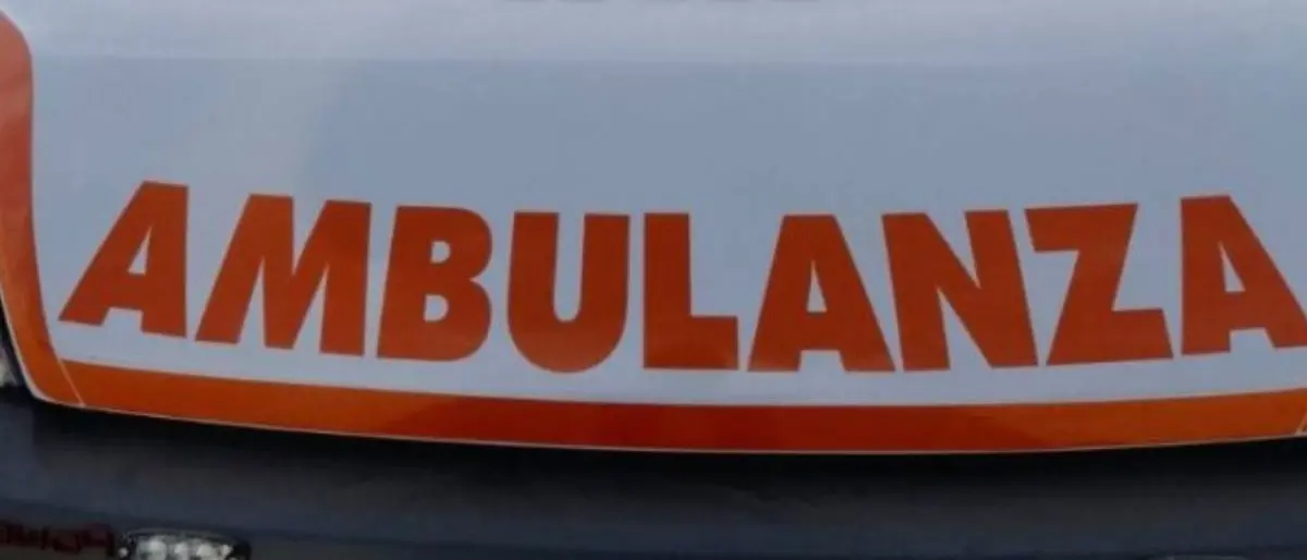 Finisce in un burrone dopo avere accusato un malore, grave un 57enne del Reggino