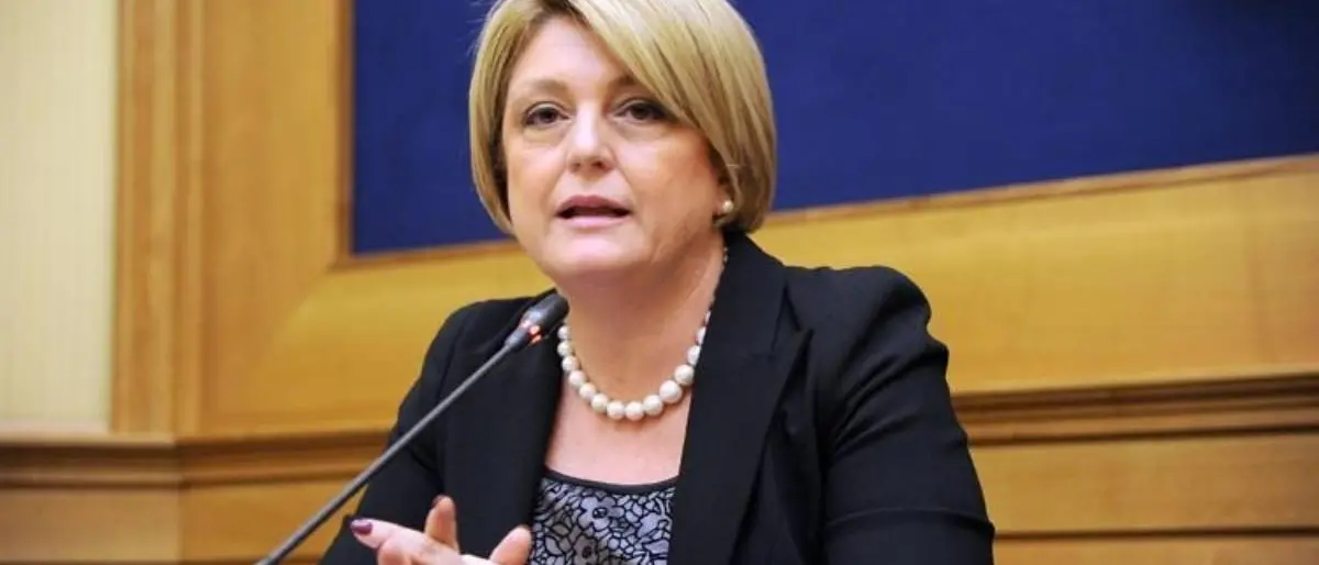 Navigator, il ministro Calderone: «Le Regioni sapevano della scadenza dei contratti, prorogare non è possibile»