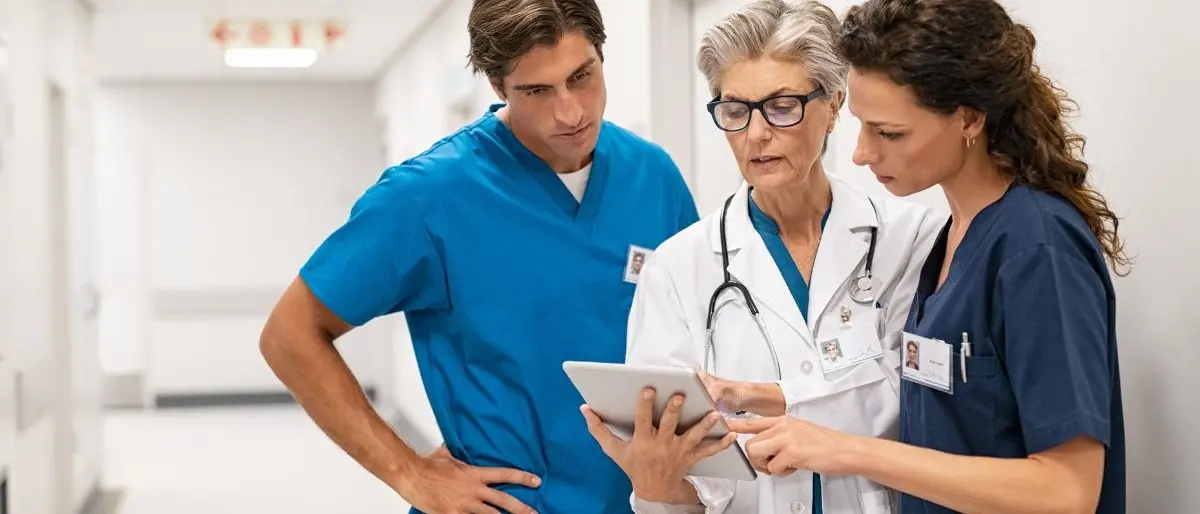 I medici no-vax tornano in corsia ma a Catanzaro sono solo 4, tutti gli altri hanno già avuto il Covid