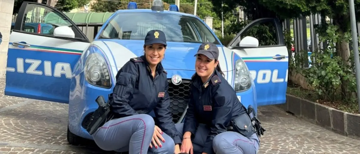 Vibo, cane investito e abbandonato a bordo strada adottato da due poliziotte