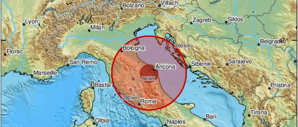 Terremoto, forte scossa con magnitudo 5.7 nelle Marche. Sisma avvertito in molte regioni del centro-nord