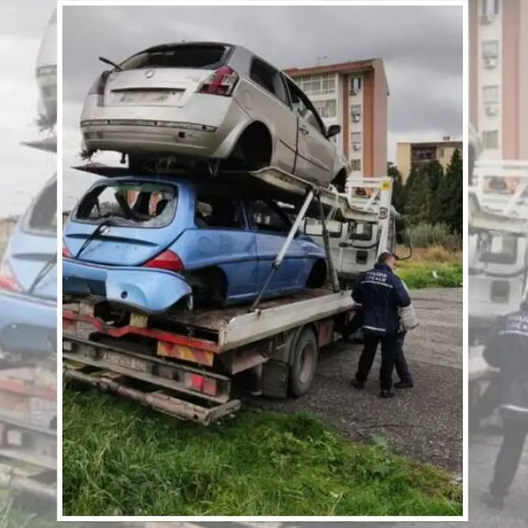 Catanzaro, più di 30 auto abbandonate rimosse dalla Polizia locale