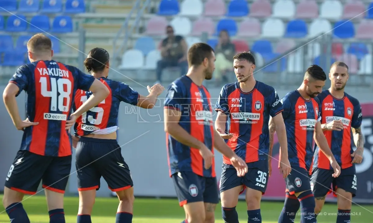 Crotone, pitagorici chiamati al riscatto immediato dopo la delusione nel derby col Catanzaro: il punto