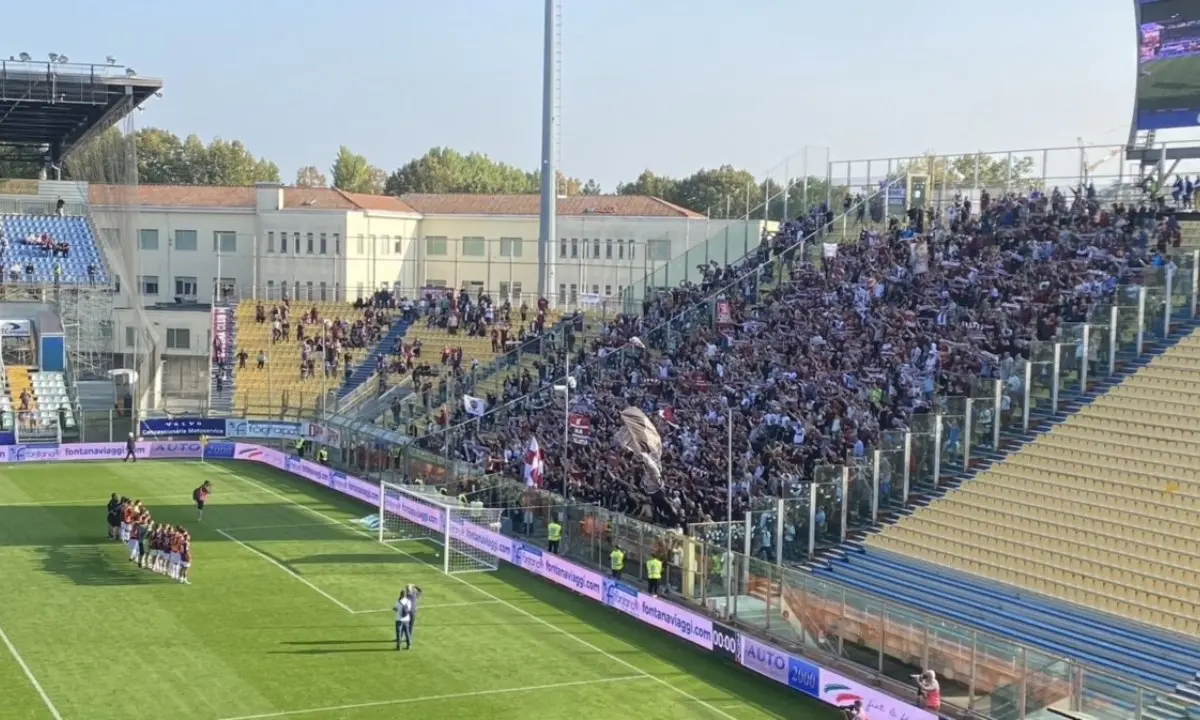 Reggina, a Venezia caccia alla vittoria esterna che manca da due mesi. E i tifosi sono da record