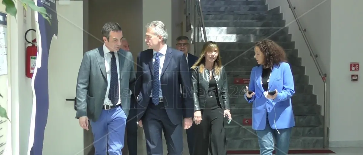 Ponte sullo Stretto e Statale 106, lunedì Occhiuto riferirà in Consiglio regionale