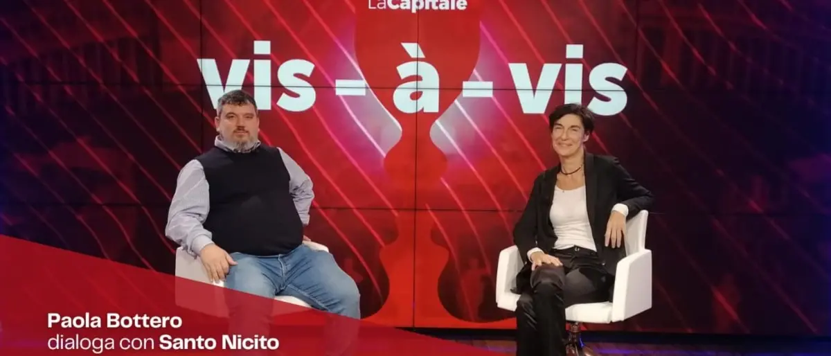 Il clown sociale oltre gli stereotipi, Santo Nicito questa sera alle 20 su LaC Tv