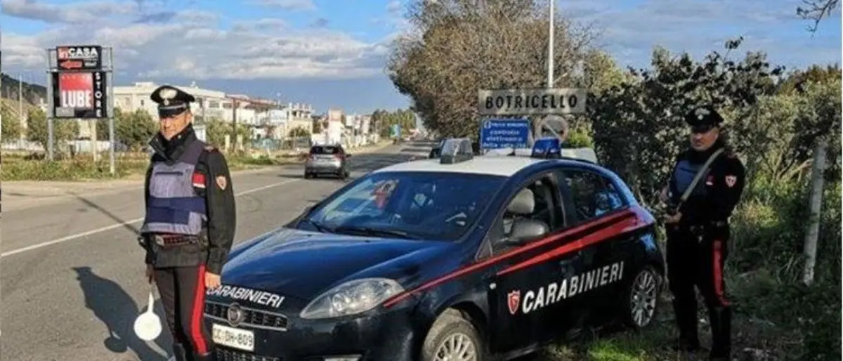 Ritrovo di persone con precedenti e scenario di risse: sospesa licenza a un locale di Botricello