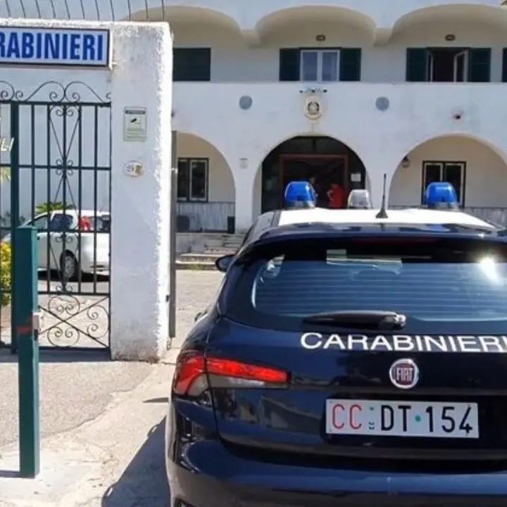 Bambini picchiati in un istituto religioso in Campania: arrestata una suora, altre tre indagate