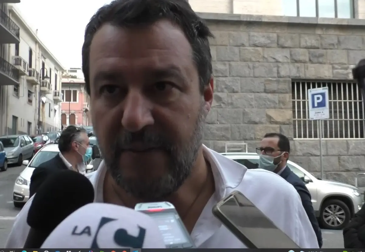 Ponte sullo Stretto, Salvini: «In un anno e mezzo si ripaga. Chiederò che venga cofinanziato dall’Ue»