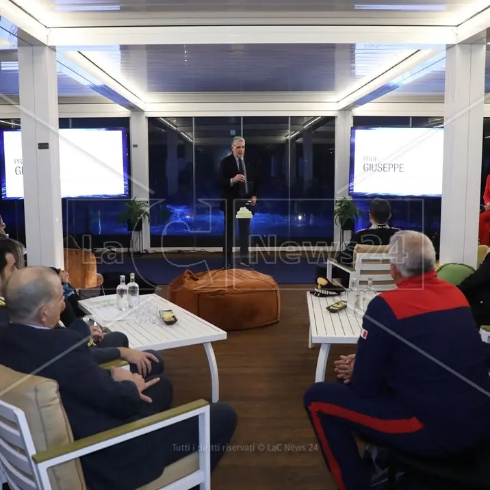 Educare per amare, istituzioni in campo per difendere il mare calabrese