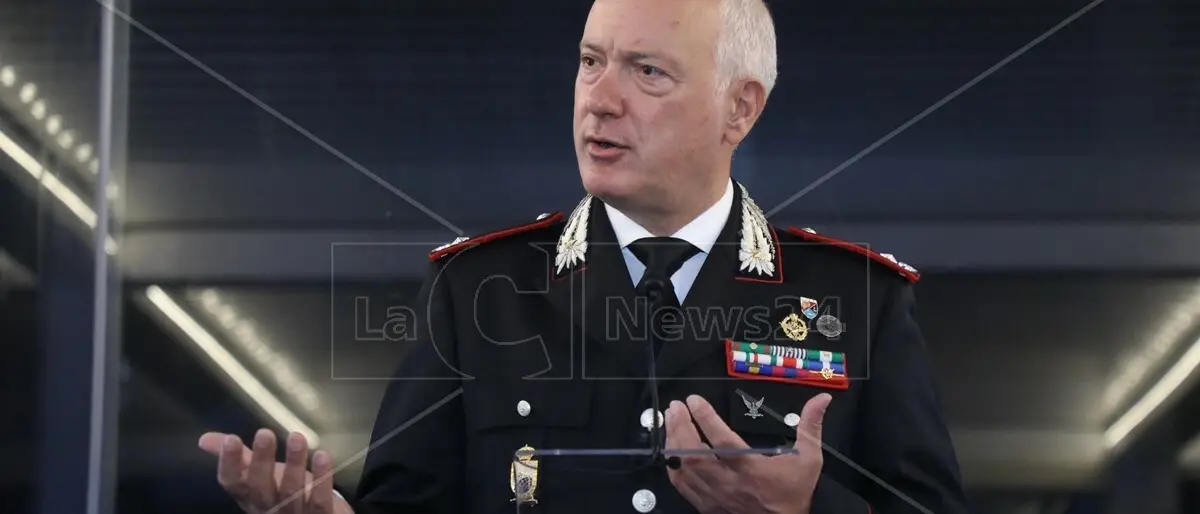 Il generale dei carabinieri Salsano: «Orgogliosi di collaborare con l’Università per tutelare il mare calabrese»