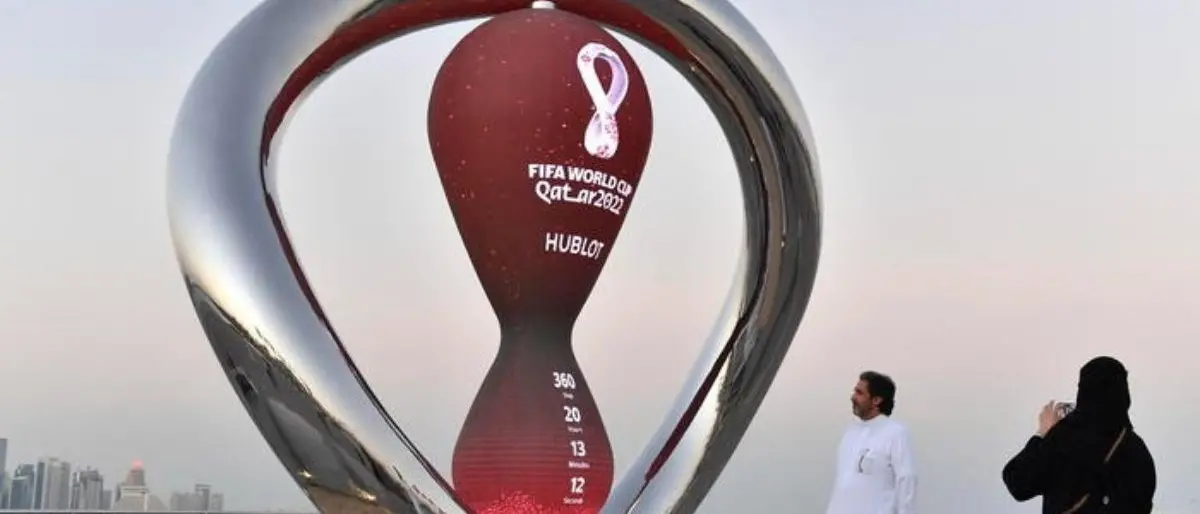 Qatar 2022, tra tecnologia e contestazioni al via il primo mondiale di calcio “invernale”: alle 17 il fischio d’inizio