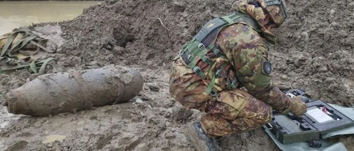 Ordigno bellico messo in sicurezza: riaperta l’autosole e riavviata la circolazione dei treni