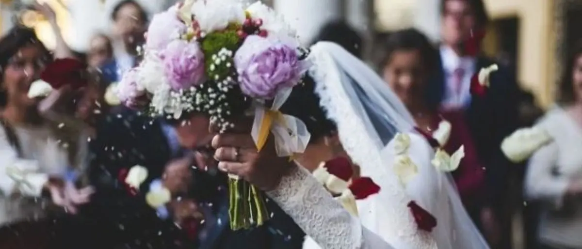 Matrimonio con lo “sconto” ma solo se celebrato in chiesa: il disegno di legge del leghista calabrese Furgiuele