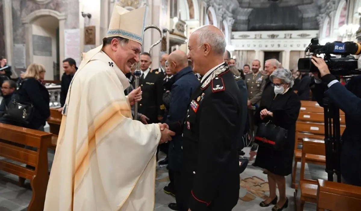 Catanzaro, i carabinieri celebrano la patrona dell’Arma Virgo fidelis con una messa solenne