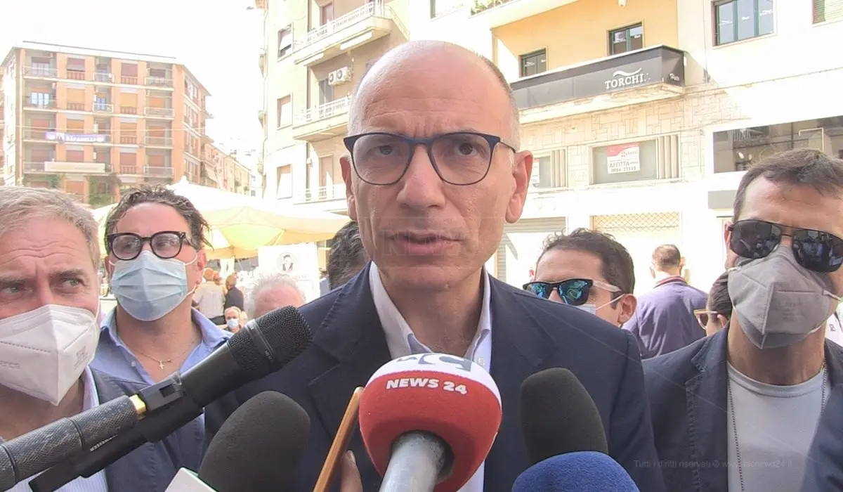 Manovra, Letta (Pd): «Improvvisata e iniqua, il 17 dicembre pronti a scendere in piazza»